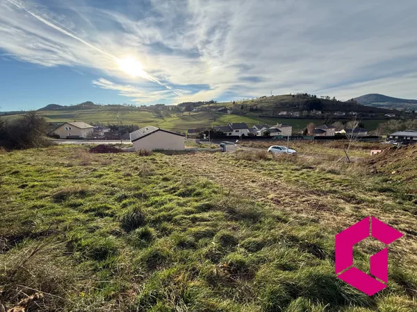Terrain constructible proche centre-ville Yssingeaux ! 