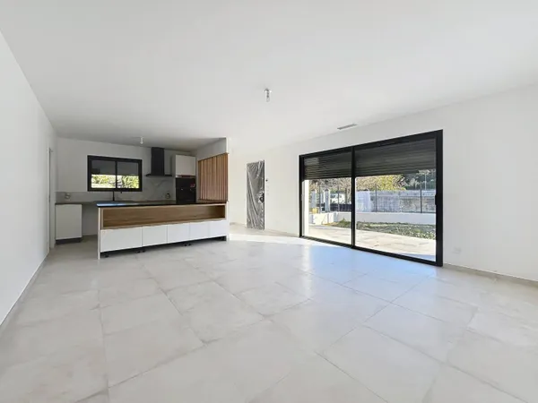 Maison de plain-pied 4 pièces 91 m² 