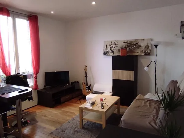 Beau 2P 40m² - RER-A Fontenay Bois- Quartier Rigollots / Centre-ville historique 