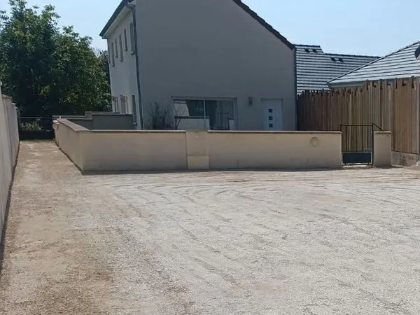 Maison mitoyenne de 48m2 avec terrain 