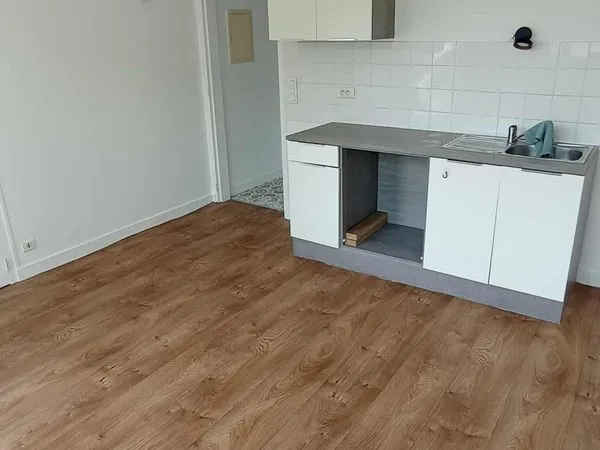 Appartement 33 m2 RDC Centre Ploeuc rénové 