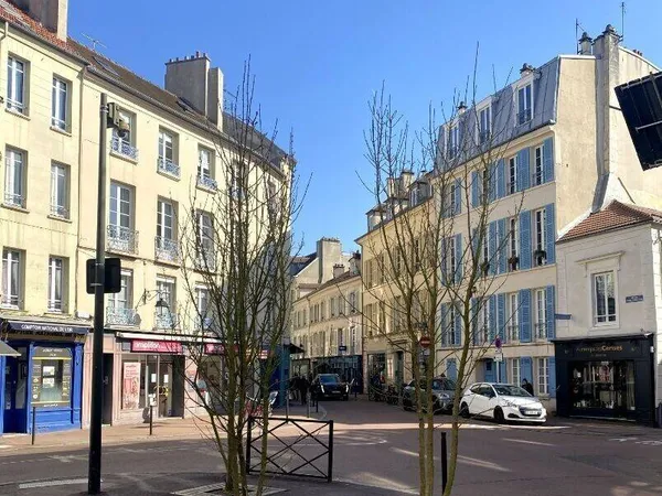 Bureaux 72 m² 