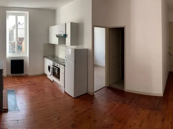 Beau T2 refait à neuf 35m² rue Clovis Hugues 