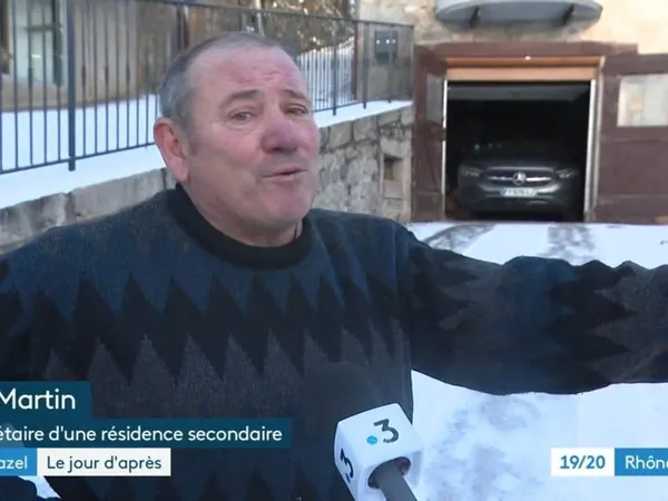 Suite a une fermeture de la station de ski a 3h30 de Saran f3 en pierre de taille fade au château 