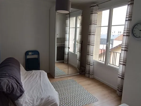 A louer Studio meublé plein centre ville Maisons-Laffitte 