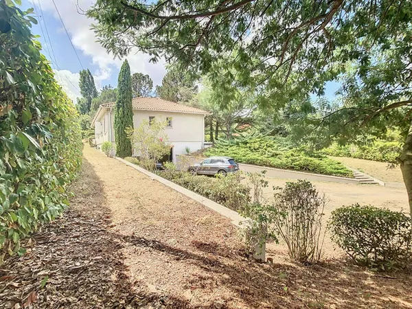 Maison 6 pièces 126 m² 