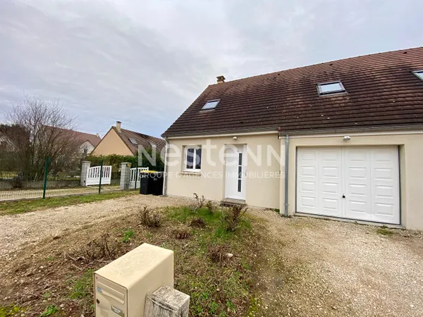 MAISON 3 CHAMBRES - SAINT GERVAIS LA FORET - 70m² 