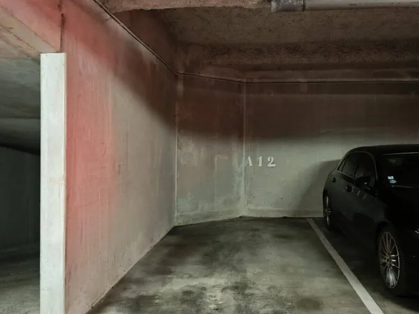 Parking 12 m² 