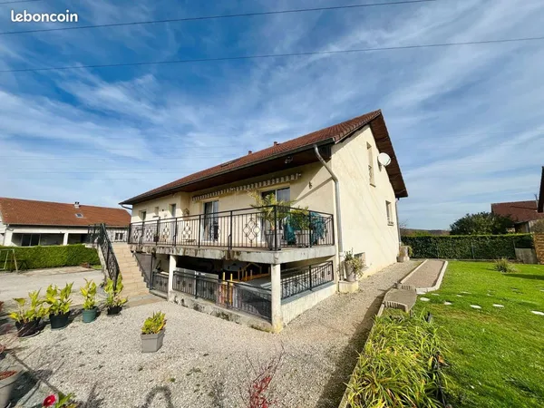 Maison 219 m² Chalezeule 