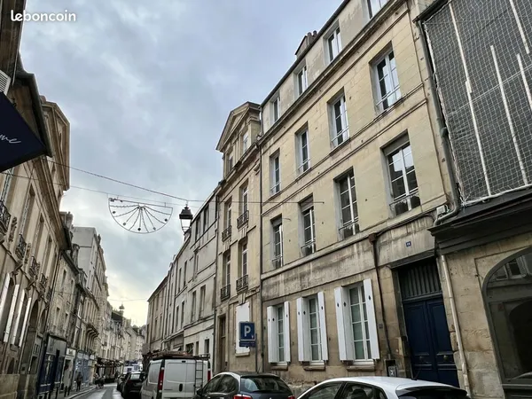 Studio 1 pièce 21 m² 