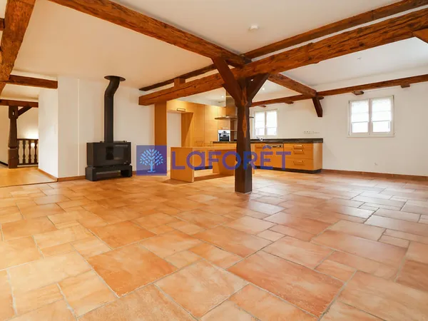 Maison trois pièces et garage 
