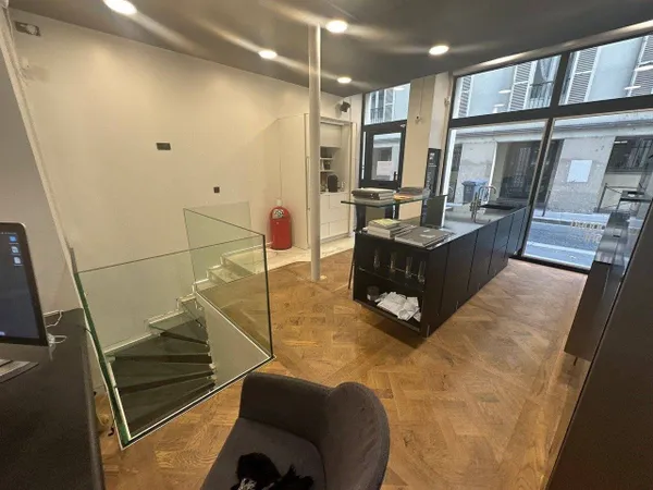 Local commercial 112 m² 