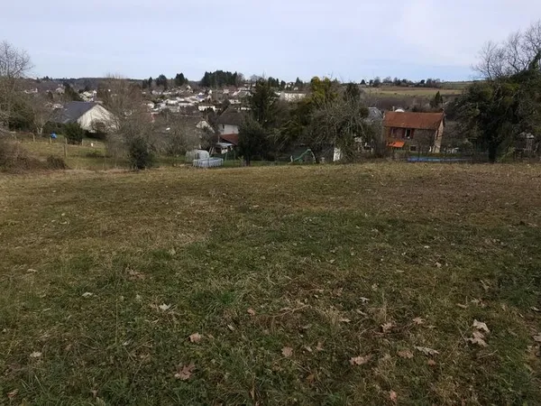 Terrain 2 848 m² Chateauneuf La Foret 
