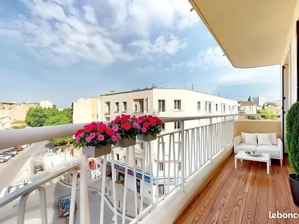 Appartement 6 pièces 97 m² 