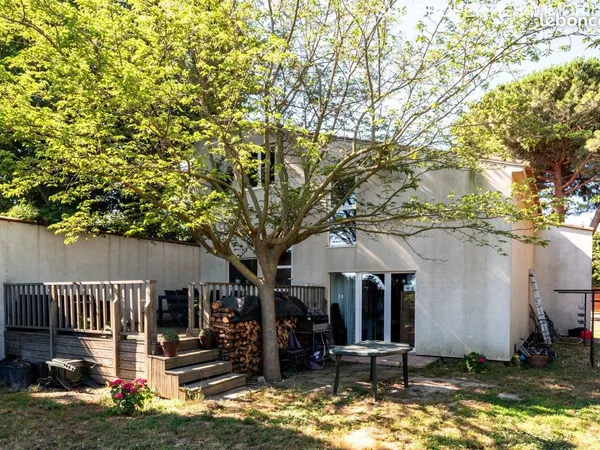 Villa 4 pièces 130 m² 