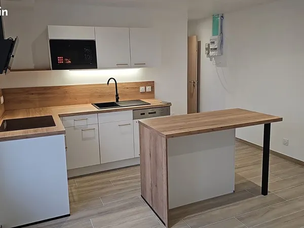 Appartement + cave; 2min gare RER-SNCF 