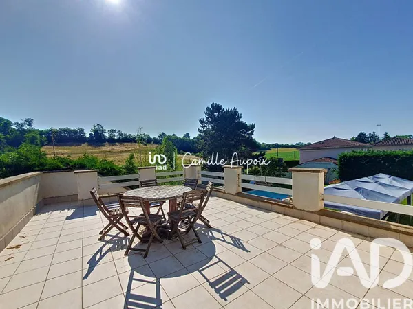 Maison 10 pièces 247 m² 