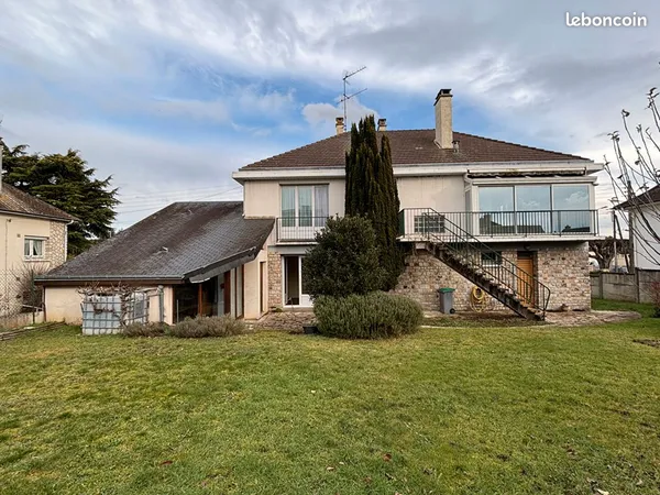 Pavillon 6 pièces 147 m² 