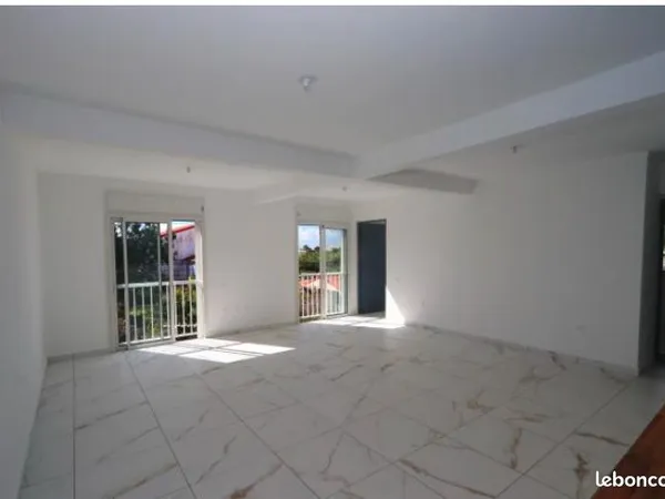 Location appartement F4 1er étage 
