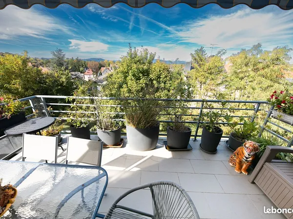 Attique Brunstatt 2 pièces (1 chambre)de 70m2 et terrasse 