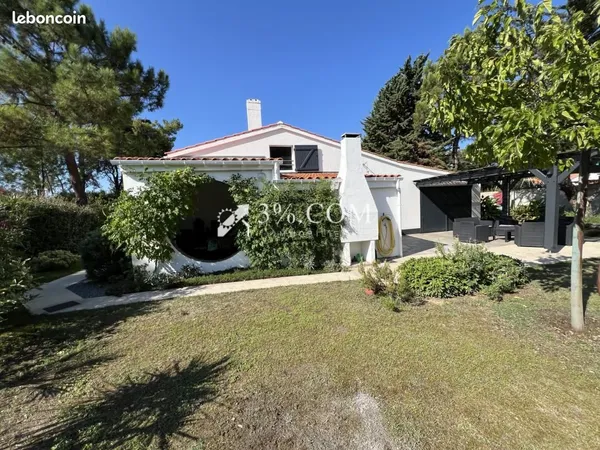 Villa 7 pièces 141 m² 