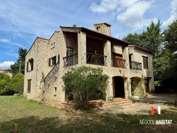 Villa 7 pièces 190 m² 