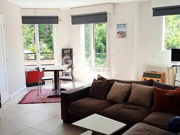 4 pièces 81 m² La Campagne à Paris 