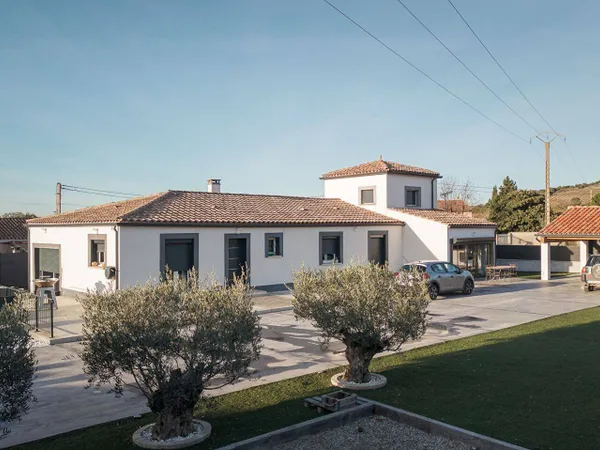 Maison de plain-pied 7 pièces 190 m² 