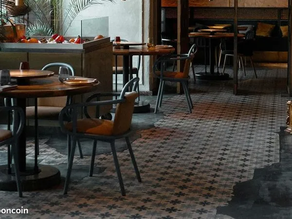 Boutique 150 m² 