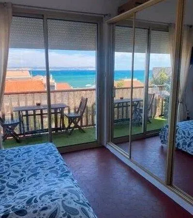 Studio 1 pièce 25 m² 
