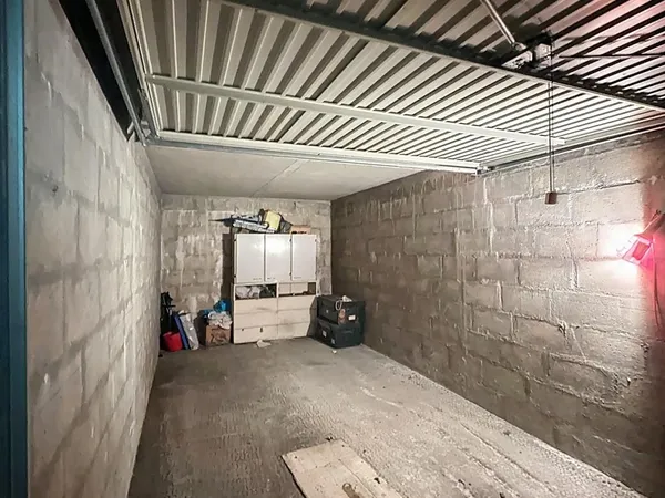 Parking 13 m² 