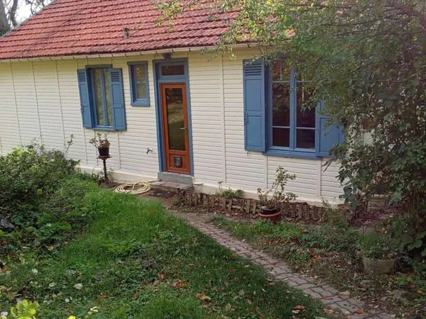 Maison avec dépendance 