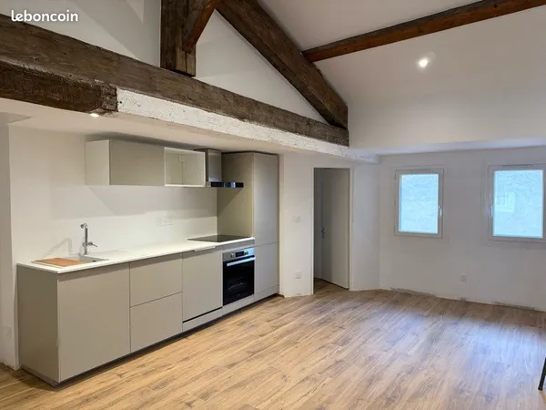 T2 rénové de 53 m² / Dernier étage / Triangle d'Or - Carmes 