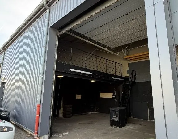 Local 65 m² 
