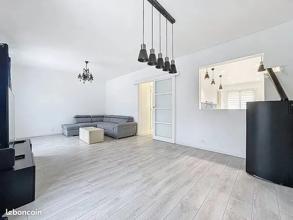 Maison 6 pièces 120 m² 