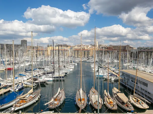 APPARTEMENT D'EXCEPTION VUE VIEUX PORT - 13007 