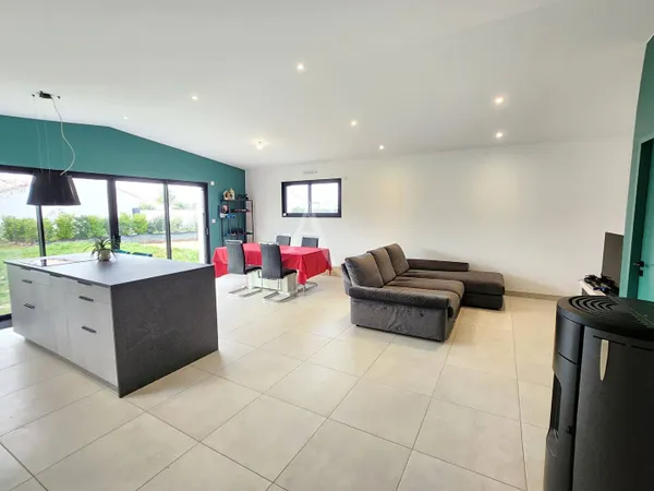 Maison de plain-pied 4 pièces 110 m² 