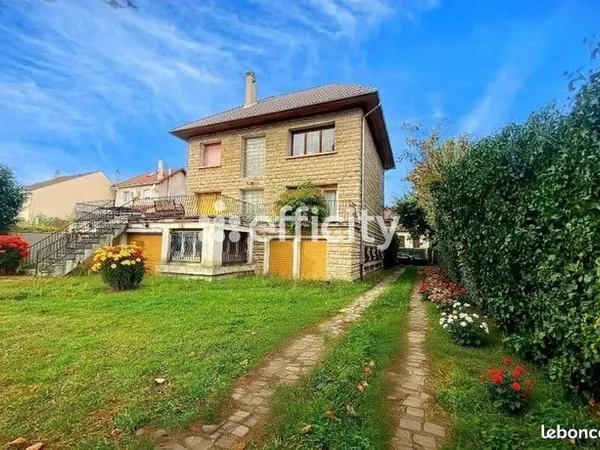 Maison 10 pièces 300 m² 