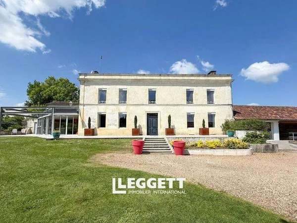 Maison 10 pièces 576 m² 