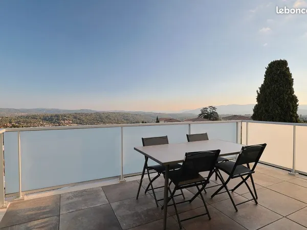 Duplex T3, 60 m² - Terrasse vue mer - Parking 