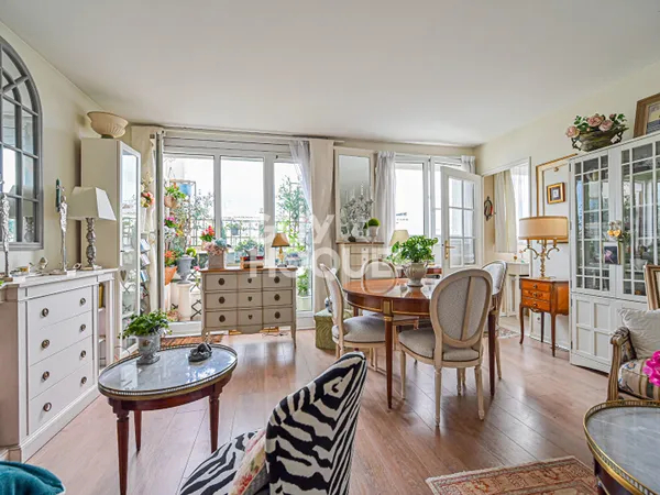 Bel appartement - Etage élevé - Balcon 