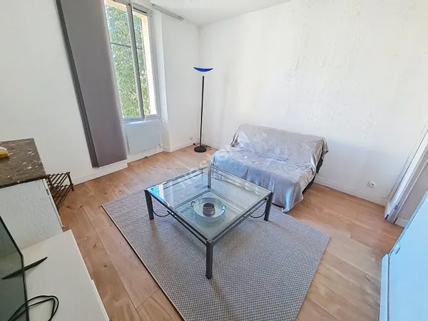 Toulon Ouest Appartement T2 de 50 m² vendu meublé 