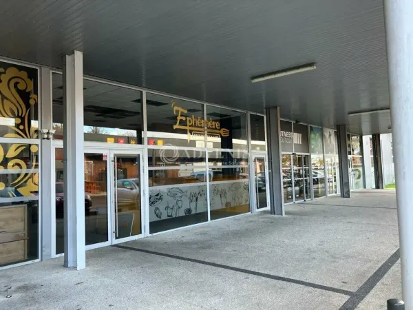 LOCAL COMMERCIAL A LOUER 