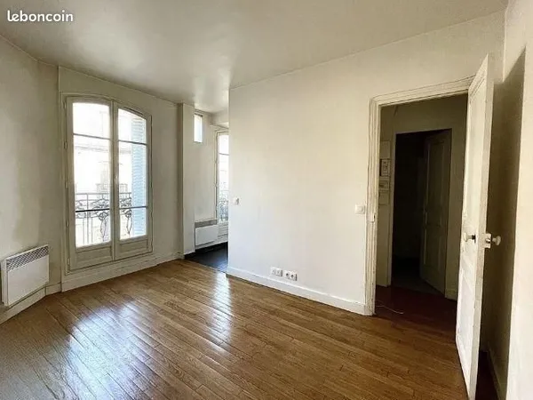 Studio 1 pièce 22 m² 