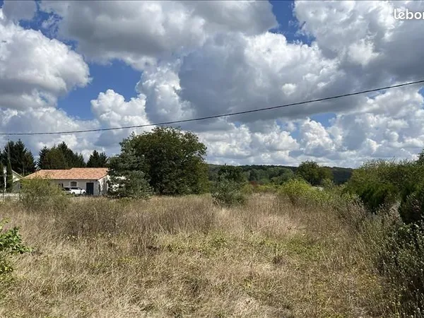 Terrain 4 010 m² Mayac 