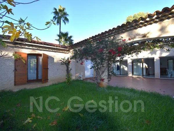 Maison 3 pièces 160 m² 