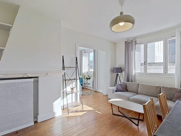115 rue Professeur Beauvisage Lyon 69008 RDC - T3 Meublé - 1090 €CC 