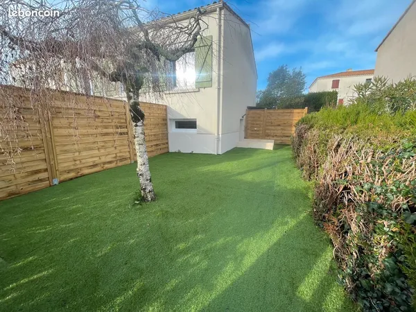 T1 bis meublé 30 m² avec jardin privatif 40m2 et entrée indépendante - Quartier du 