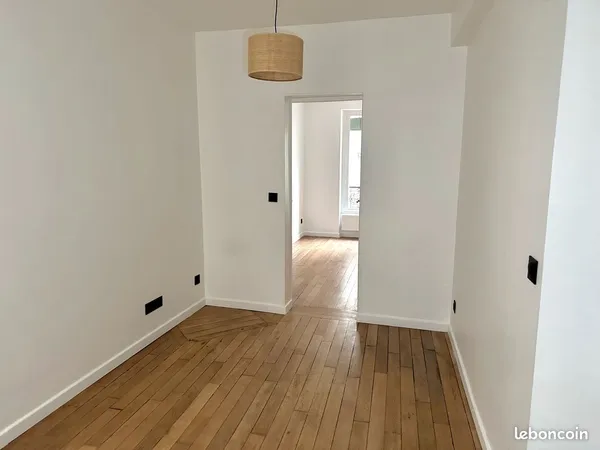 Vente appartement 2 pièces 26,86 m² Paris 17E 