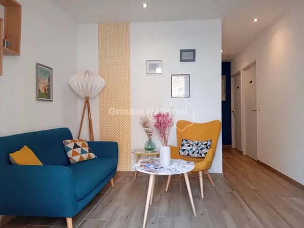 Local professionnel 49 m² 